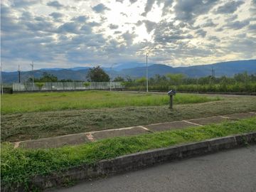 VENTA LOTE UNIDAD CERRADA - ENTRE VITERBO Y PEREIRA - EJE CAFETERO