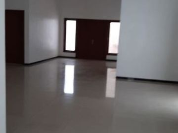 Rumah Manyar tirtomoyo Hadap timur STRATEGIS, BAGUS