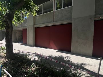 Local de uso libre, ubicado en la calle vergara