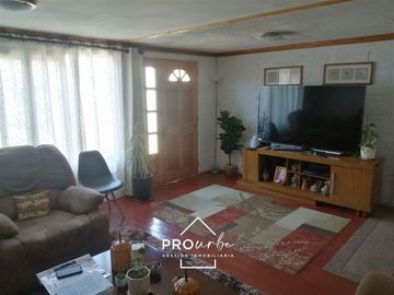 Casa en Venta en Héctor Fuenzalida / Ciudad Jardín 4