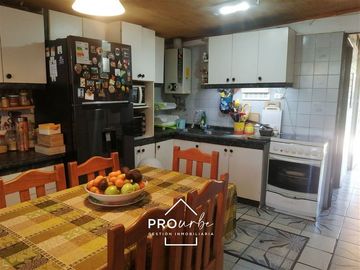 Casa en Venta en Héctor Fuenzalida / Ciudad Jardín 4