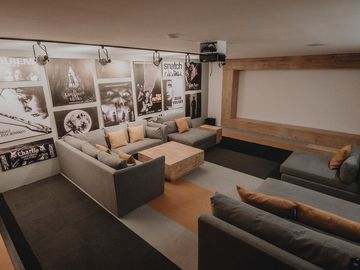 Penthouse, a pasos de la Quinta Avenida y 650 metros de la playa, cine, albercas