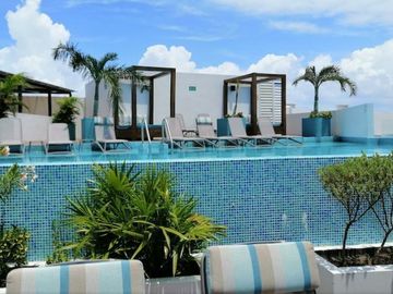 Penthouse, a pasos de la Quinta Avenida y 650 metros de la playa, cine, albercas