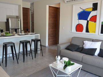 Penthouse, a pasos de la Quinta Avenida y 650 metros de la playa, cine, albercas