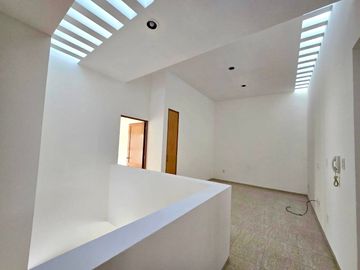 CASA EN RENTA EN PRIVADA RESIDENCIAL DEL PARQUE