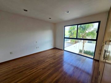 CASA EN RENTA EN PRIVADA RESIDENCIAL DEL PARQUE