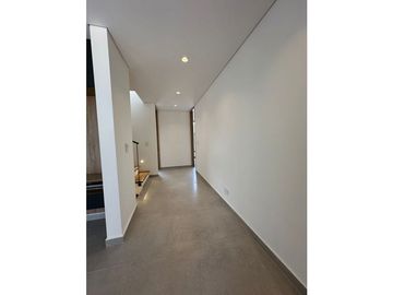 HERMOSA CASA PARA ESTRENAR EN RIONEGRO, SECTOR BARRO BLANCO