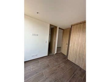 HERMOSA CASA PARA ESTRENAR EN RIONEGRO, SECTOR BARRO BLANCO