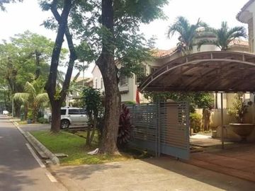 DIJUAL RUMAH CANTIK STYLE ITALIA SIAP HUNI DI KARAWACI TANGERANG