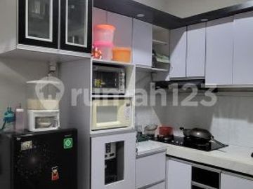 Rumah minimalis modern dijual full furnished siap huni di Beji Depok