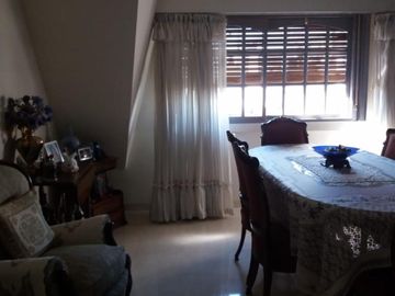VENTA DE DEPARTAMENTO DE 3 AMBIENTES C/ TERRAZA PROPIA EN EXCELENTE ESTADO ZONA MATADEROS