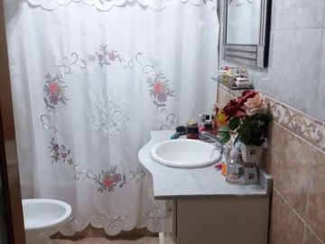 VENTA DE DEPARTAMENTO DE 3 AMBIENTES C/ TERRAZA PROPIA EN EXCELENTE ESTADO ZONA MATADEROS