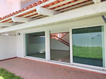CASA EN VENTA  EN CUMBRES DEL LAGO OPORTUNIDAD