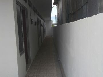 Dijual kontrakan exclusive design apartemen, 6 pintu di grand wisata, bekasi timur