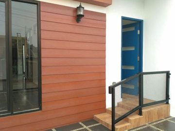 Hunian Exclusive Strategis 2 lantai 750 meter ke Sarana Olah Raga Arcamanik Harga 700 juta-an MURAH !!