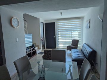 CASA EN VENTA EN CUAUTLANCINGO, CON RECAMARA PLANTA BAJA. AMENIDADES CERCA DE VW