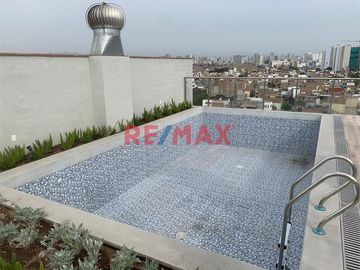 Ubicadísimo departamento a 7 cuadras de la Universidad Católica. Ideal para estudiante. Edificio completamente nuevo, de estreno, posee las siguientes