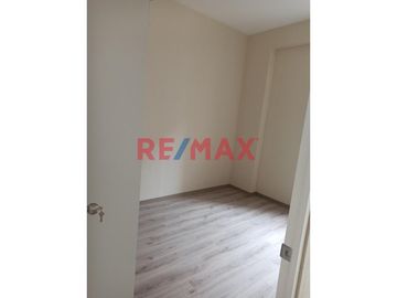 Ubicadísimo departamento a 7 cuadras de la Universidad Católica. Ideal para estudiante. Edificio completamente nuevo, de estreno, posee las siguientes