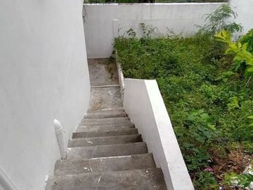 3 Bedrooms Unfurnished House located in Labangon, Cebu City