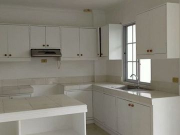3 Bedrooms Unfurnished House located in Labangon, Cebu City