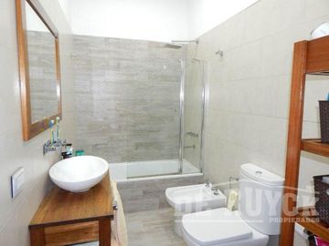 Casa en Venta en Quilmes Oeste