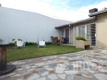 Casa en Venta en Quilmes Oeste