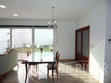 Casa en Venta en Quilmes Oeste
