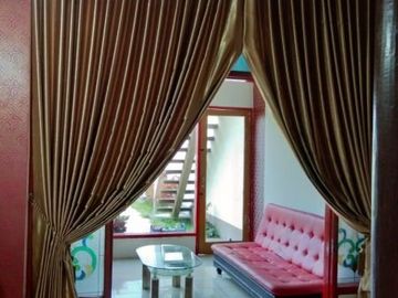 Rumah Mewah Hook 2 Lantai Siap Huni Murah Strategis SHM IMB di Perumahan Elite Malang