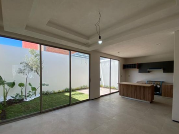 CASA NUEVA EN ALTOZANO, MORELIA