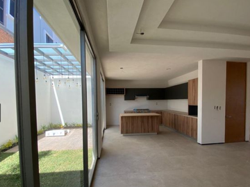 CASA NUEVA EN ALTOZANO, MORELIA