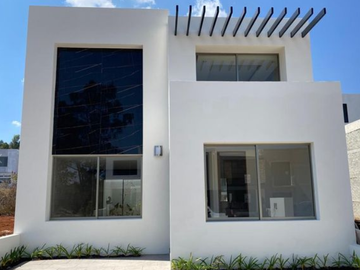 CASA NUEVA EN ALTOZANO, MORELIA