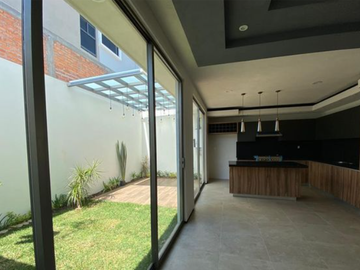 CASA NUEVA EN ALTOZANO, MORELIA