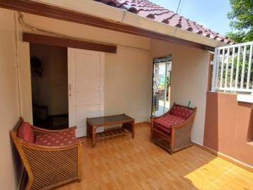 Rumah Mewah Matraman Jakarta Timur, 10 Unit Kost"an, 1 Kios