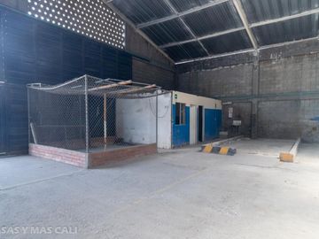 Bodega en venta en Yumbo. Cod V5643