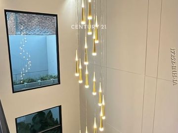 Dijual Rumah Brand New Di Lokasi Strategis Di BSD