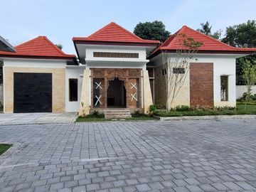 DIJUAL CEPAT, VILLA FULL FURNISHED, DEKAT CANDI BOROBUDUR DI MAGELANG