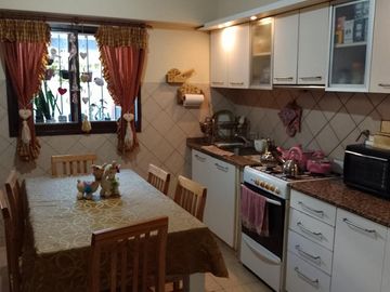 Venta de duplex Villa Luzuriaga