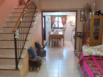 Venta de duplex Villa Luzuriaga