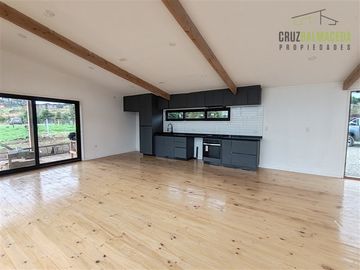 Casa en arriendo de 3 dorm. en Puerto Varas