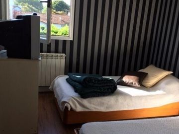 HERMOSO DEPARTAMENTO EN PH , NUEVO, MODERNO, 2 amb. cochera y balcÃ³n z/GUEMES !!!!