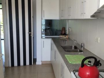 HERMOSO DEPARTAMENTO EN PH , NUEVO, MODERNO, 2 amb. cochera y balcÃ³n z/GUEMES !!!!