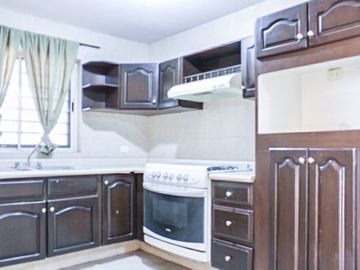 Casa en venta en zona cumbres, las lomas sector bosques