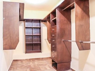 Casa en venta en zona cumbres, las lomas sector bosques