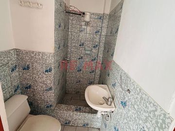 Oportunidad De Inversión – Casa De 160 M² De Terreno En Los Olivos Parámetros Para 5 Pisos