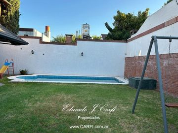 VENTA  DE CASA 6 AMBIENTES