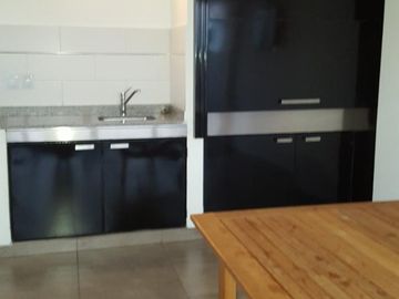 4 AMBIENTES CON COCHERA , VISTA A LA PLAZA  AMENITIES
