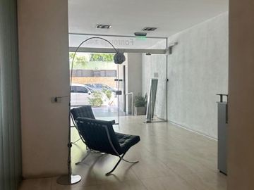 4 AMBIENTES CON COCHERA , VISTA A LA PLAZA  AMENITIES
