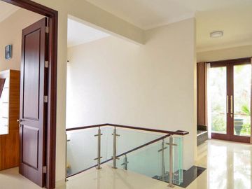 Rumah Hook 2 Lantai Luas 392 di Araya Golf kota Malang