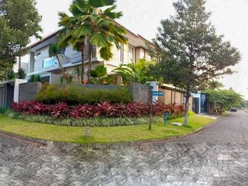 Rumah Hook 2 Lantai Luas 392 di Araya Golf kota Malang