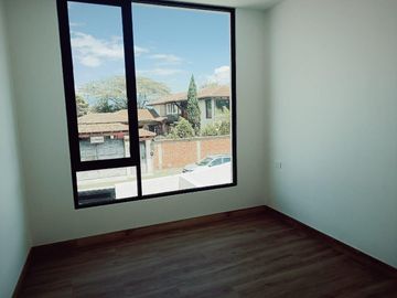 VENTA CASA 3D TUMBACO  SECTOR HILACRIL